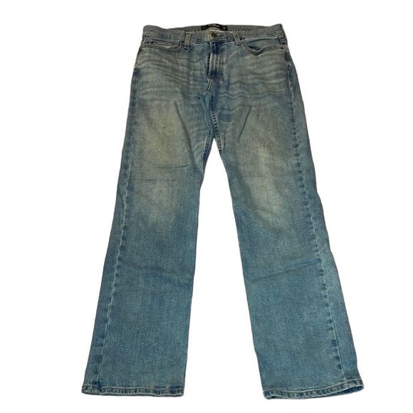 Men’s Hollister Classic Straight Epic Stretch, washed faded blue, 32 - Picture 1 of 11